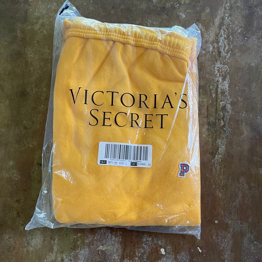 Victoria’s Secret PINK Sweatpants